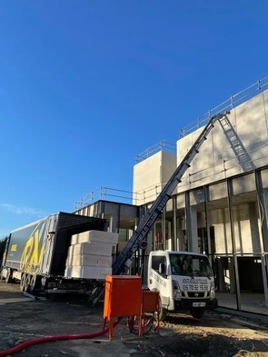 Location de monte meuble<br />
à Labarthe sur Leze